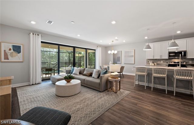 274 Silent Lake DR, Lehigh Acres, FL 33936