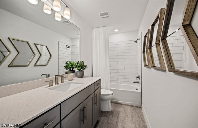 274 Silent Lake DR, Lehigh Acres, FL 33936