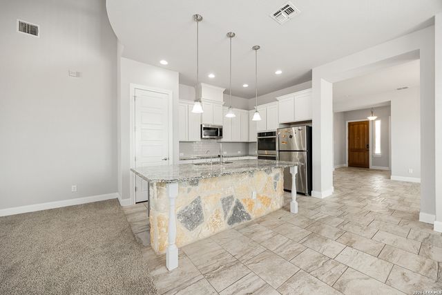 7010 Jalen Ct, Schertz, TX 78154