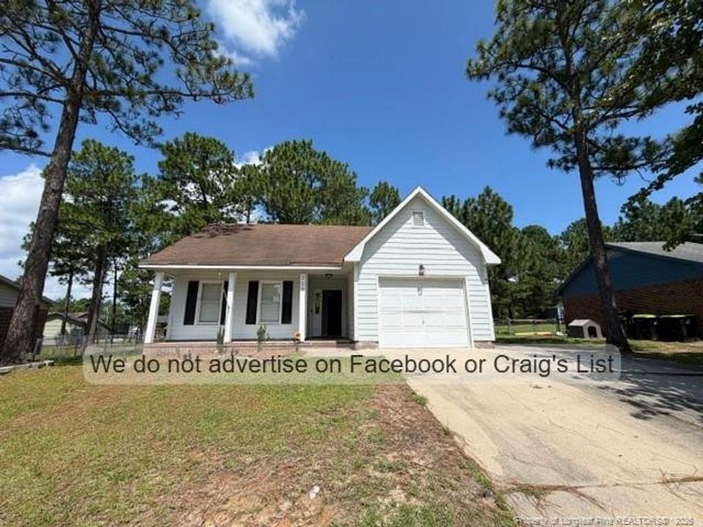 209 Eppingdale Drive, Spring Lake, NC 28390