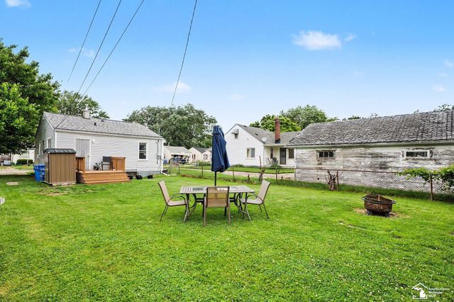 8436 Prospect Avenue, Warren, MI 48089