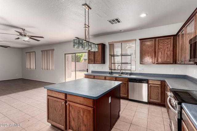 9609 W COOLIDGE Street, Phoenix, AZ 85037