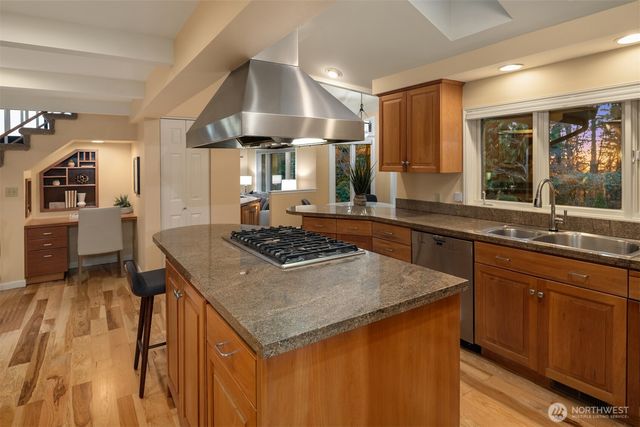 10101 181st Avenue SE, Issaquah, WA 98027