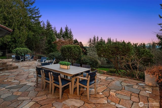 10101 181st Avenue SE, Issaquah, WA 98027