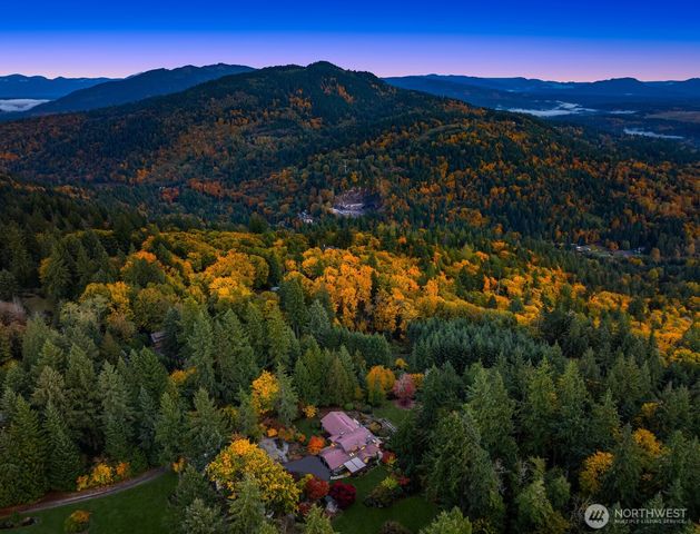 10101 181st Avenue SE, Issaquah, WA 98027