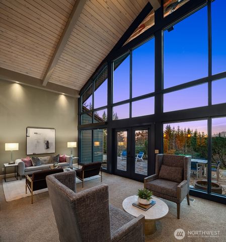 10101 181st Avenue SE, Issaquah, WA 98027