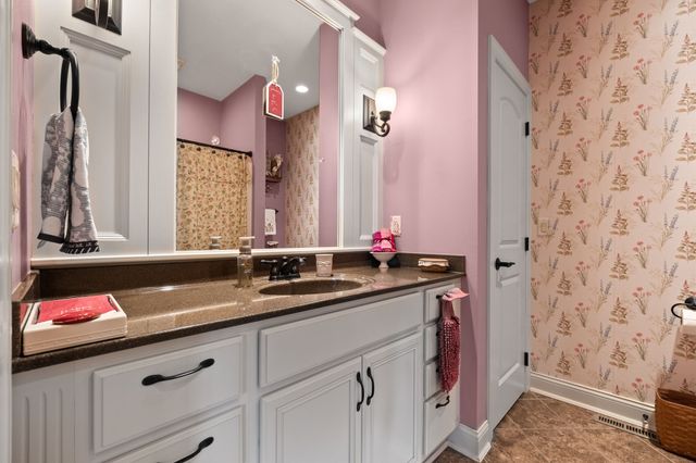 3025 Weston Drive, Ames, IA 50010