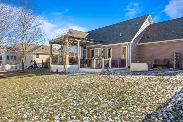 3025 Weston Drive, Ames, IA 50010