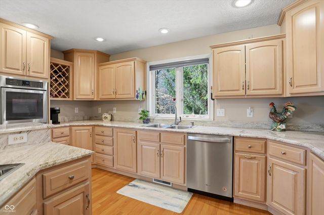 1869 E York Court, Martinsville, IN 46151