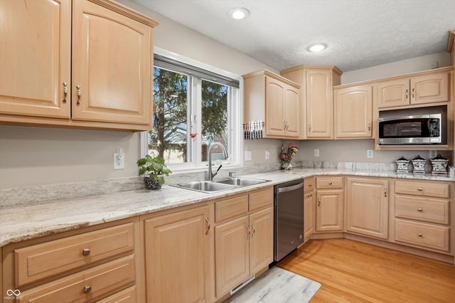 1869 E York Court, Martinsville, IN 46151