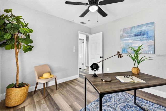 6965 21ST STREET N, St Petersburg, FL 33702