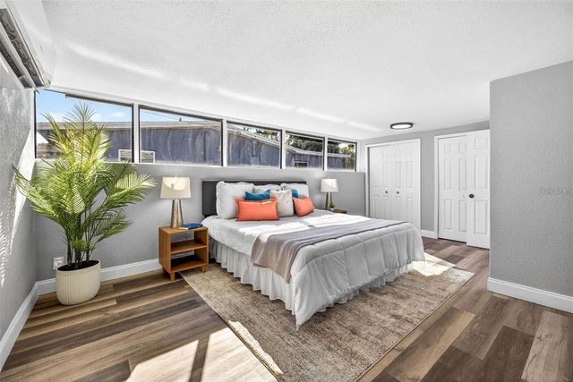 6965 21ST STREET N, St Petersburg, FL 33702