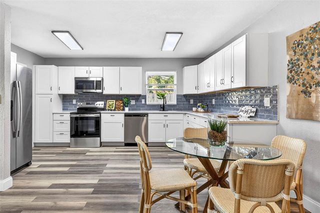 6965 21ST STREET N, St Petersburg, FL 33702