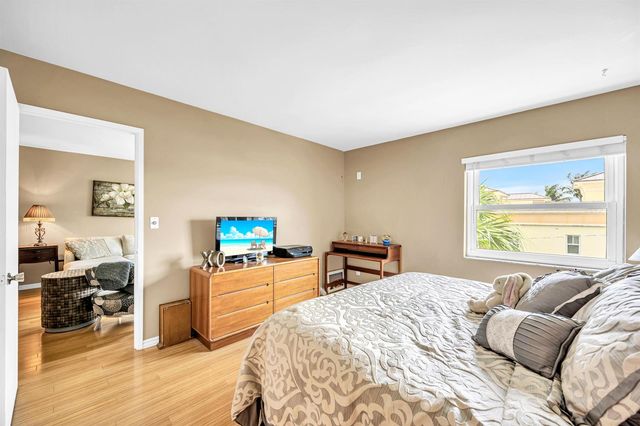 615 NE 12th Avenue 312, Fort Lauderdale, FL 33304