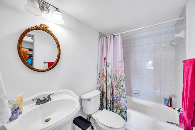 615 NE 12th Avenue 312, Fort Lauderdale, FL 33304