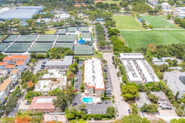 615 NE 12th Avenue 312, Fort Lauderdale, FL 33304