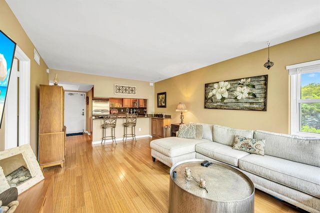 615 NE 12th Avenue 312, Fort Lauderdale, FL 33304
