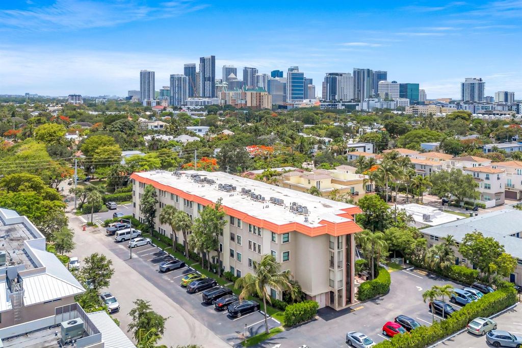 615 NE 12th Avenue 312, Fort Lauderdale, FL 33304