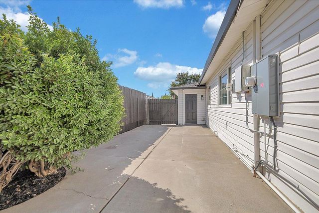 8404 Miguel Way, Elverta, CA 95626