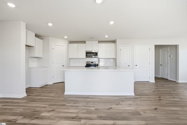 1352 Hugh Mack Court, Spartanburg, SC 29303