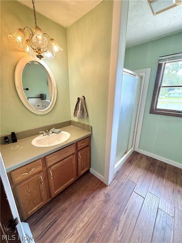 5520 Sharon Drive, Youngstown, OH 44512