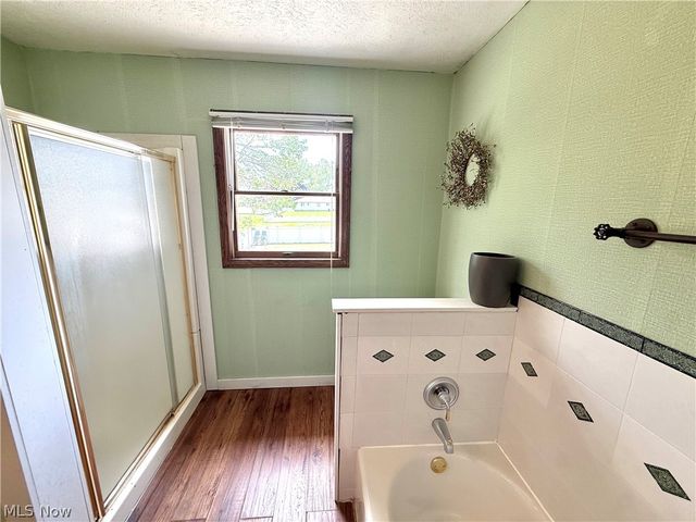5520 Sharon Drive, Youngstown, OH 44512