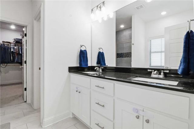 1431 Leslie Street, Bentonville, AR 72713