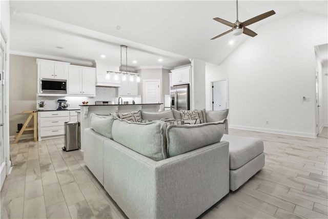 1431 Leslie Street, Bentonville, AR 72713