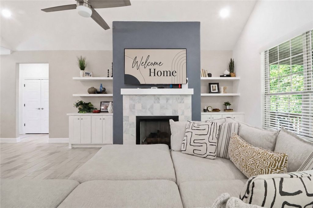 1431 Leslie Street, Bentonville, AR 72713