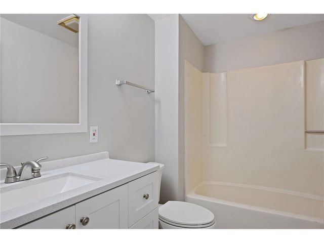 924 21st Avenue S 6, Minneapolis, MN 55404
