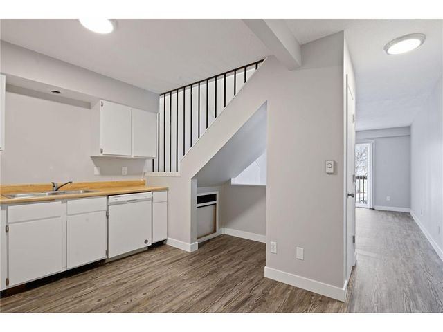 924 21st Avenue S 6, Minneapolis, MN 55404