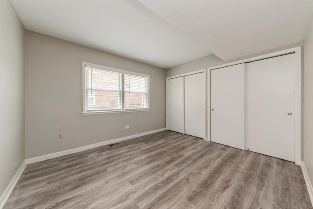 856 E Capri Drive 1, Palatine, IL 60074