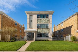 856 E Capri Drive 1, Palatine, IL 60074
