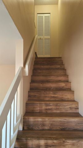 1803 Wharf Lane, Greenacres, FL 33463