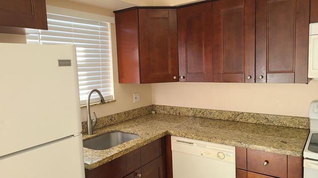 1803 Wharf Lane, Greenacres, FL 33463