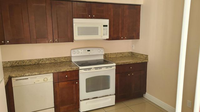 1803 Wharf Lane, Greenacres, FL 33463