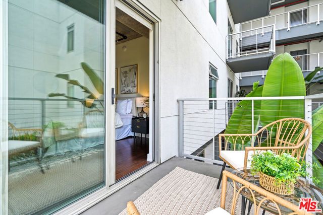 645 W 9th Street 342, Los Angeles, CA 90015