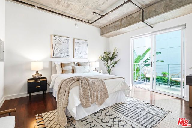 645 W 9th Street 342, Los Angeles, CA 90015