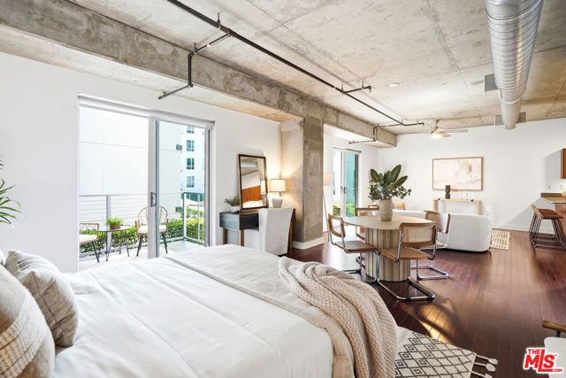 645 W 9th Street 342, Los Angeles, CA 90015