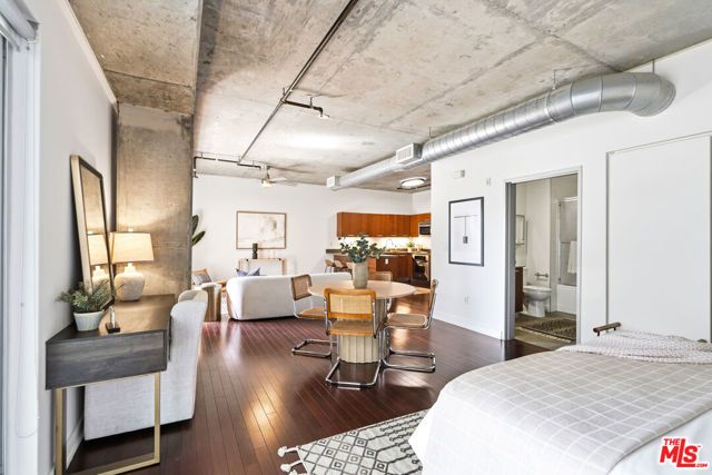 645 W 9th Street 342, Los Angeles, CA 90015