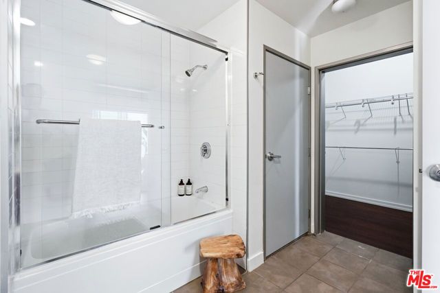 645 W 9th Street 342, Los Angeles, CA 90015