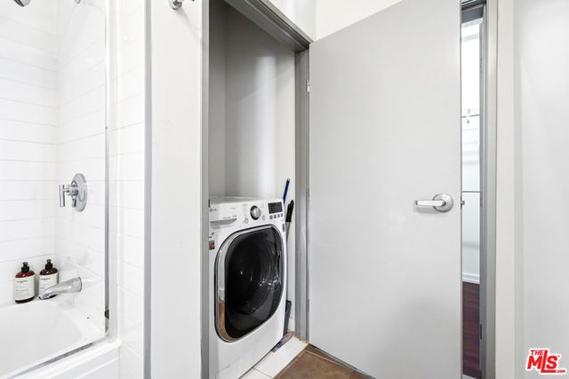 645 W 9th Street 342, Los Angeles, CA 90015