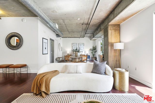 645 W 9th Street 342, Los Angeles, CA 90015