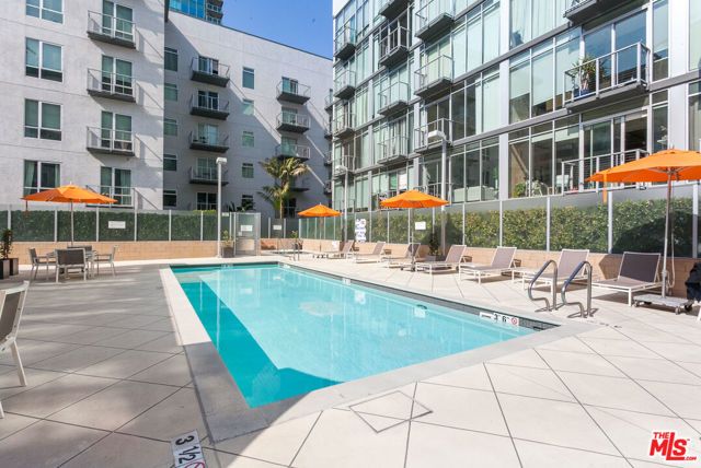 645 W 9th Street 342, Los Angeles, CA 90015