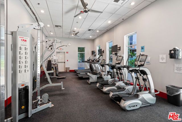 645 W 9th Street 342, Los Angeles, CA 90015