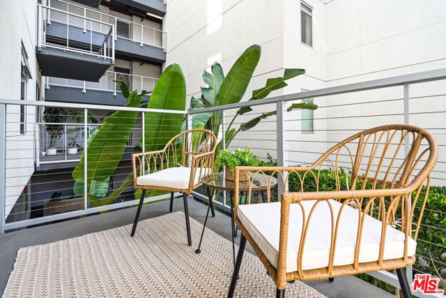 645 W 9th Street 342, Los Angeles, CA 90015