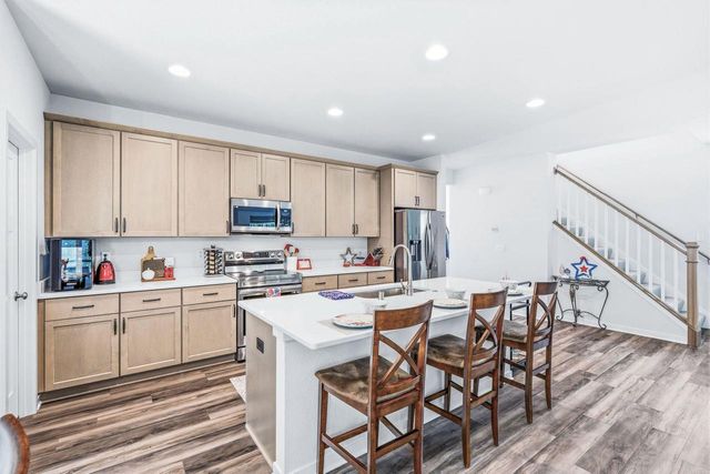 524 Wild Oak Road, Hartland, WI 53029