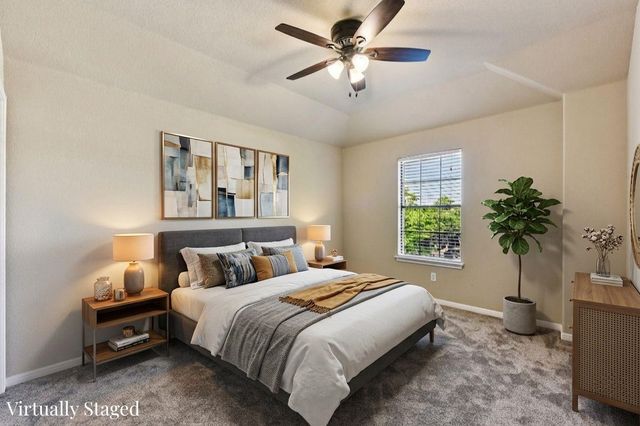 1353 Talley LOOP, Buda, TX 78610