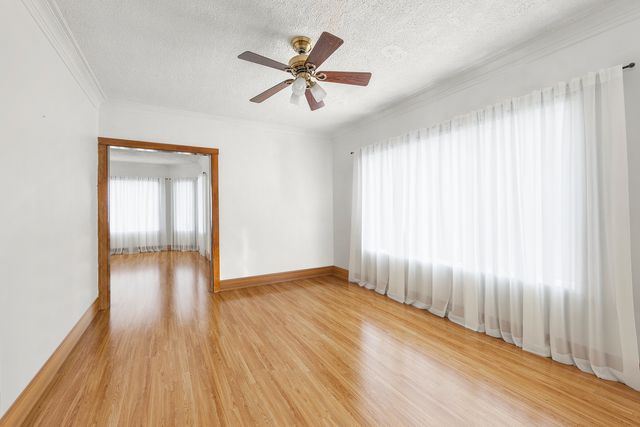 5229 W Potomac Avenue, Chicago, IL 60651