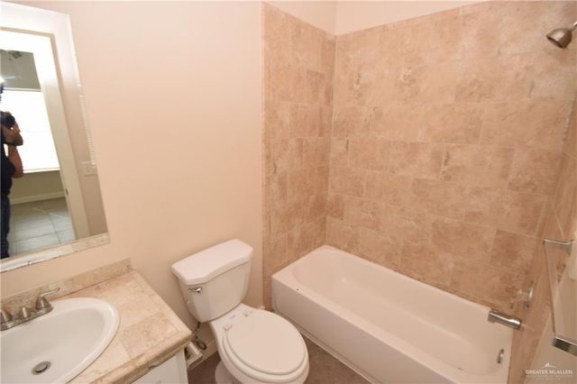 1316 E Camellia Avenue, Mcallen, TX 78501